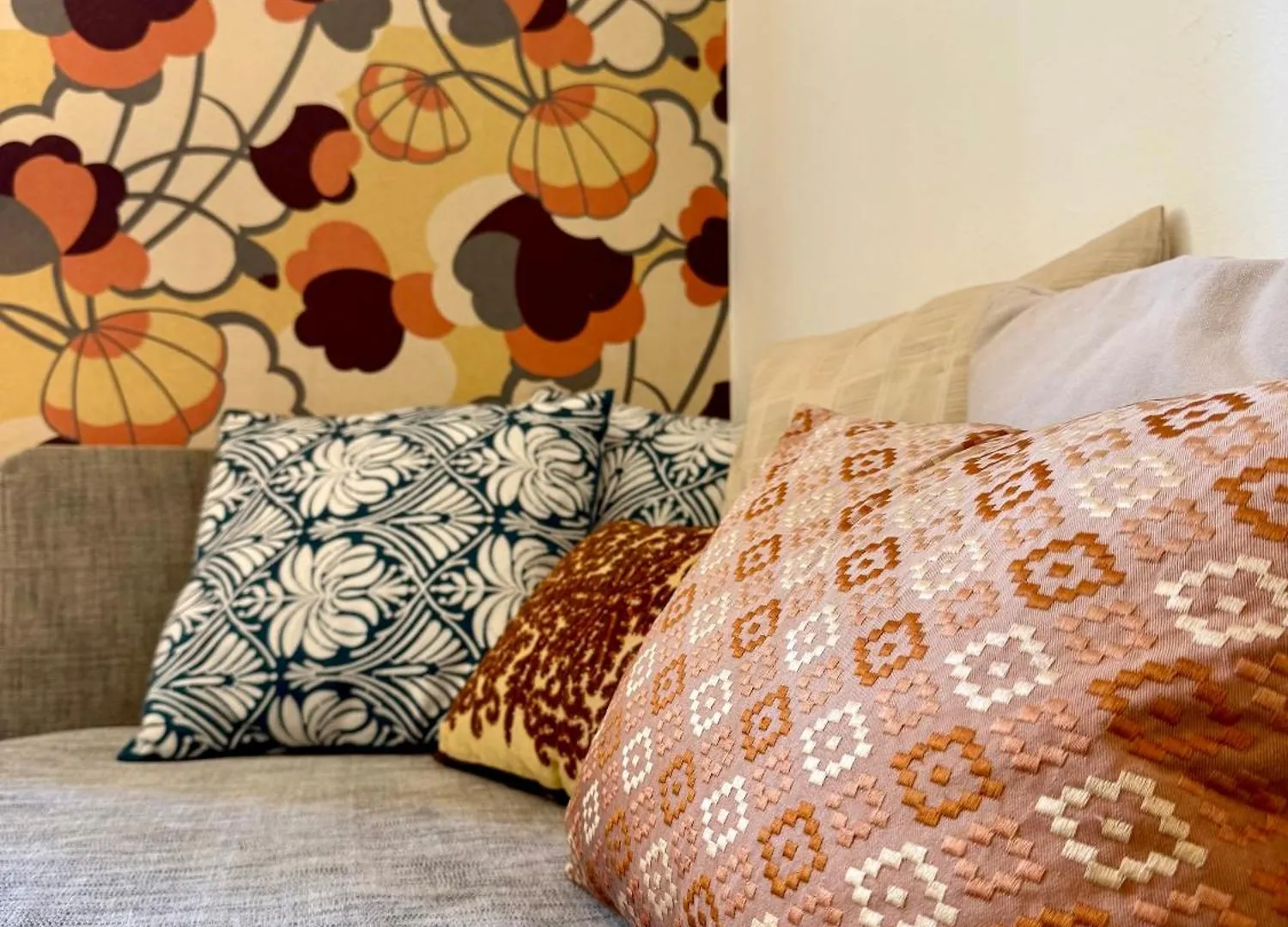 Lr Deluxe Apartments - San Babila Cozy Home Μιλάνο