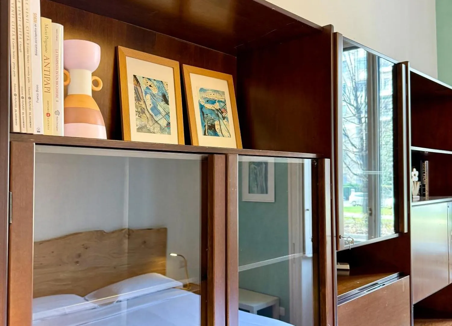 Lr Deluxe Apartments - San Babila Cozy Home Μιλάνο