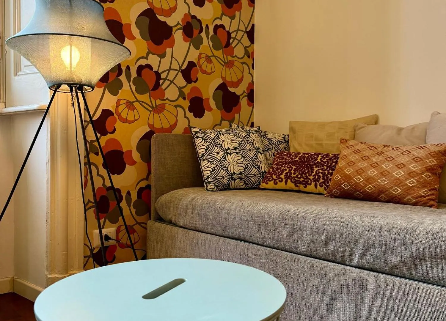 Lr Deluxe Apartments - San Babila Cozy Home Μιλάνο