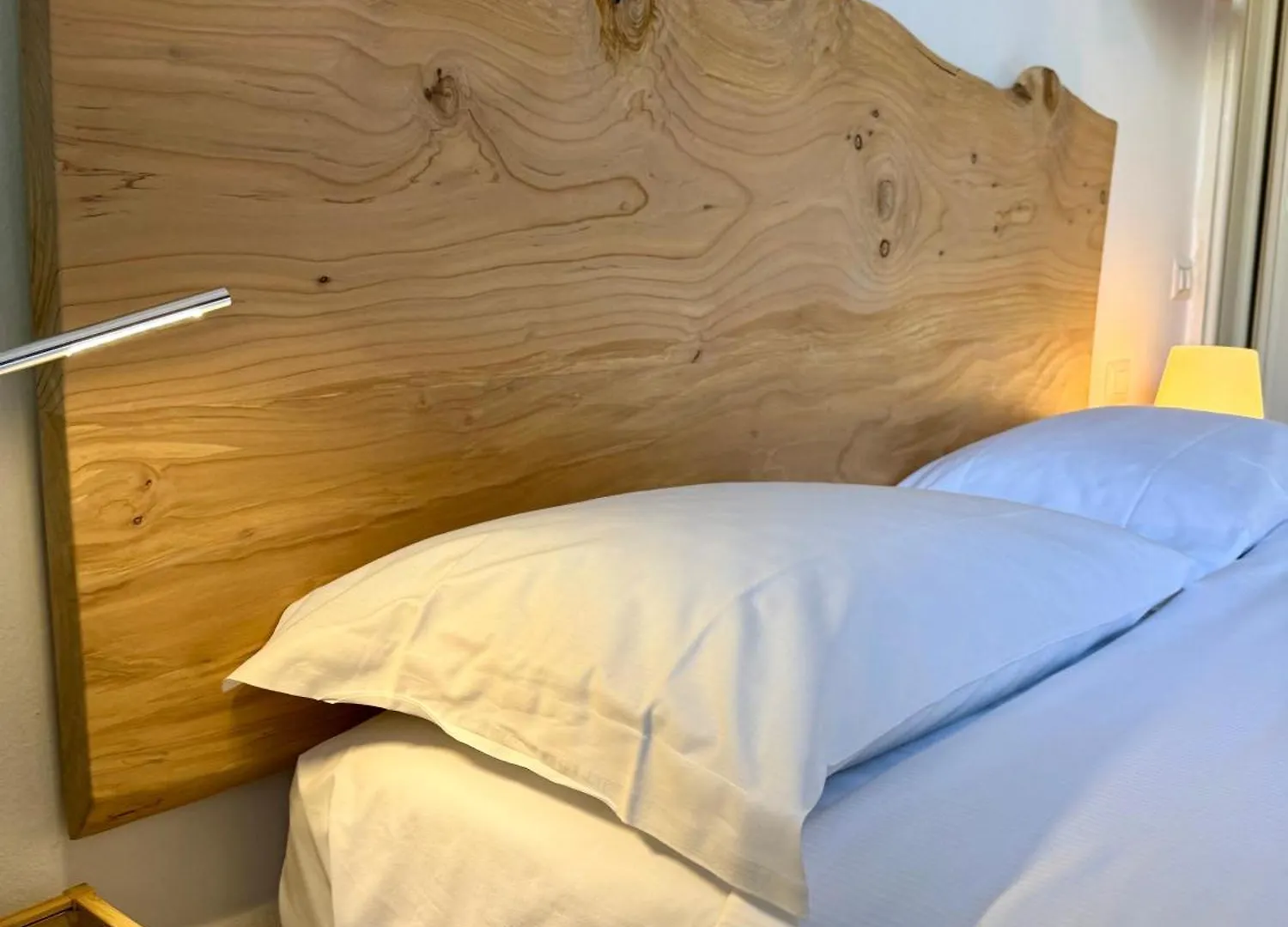 Lr Deluxe Apartments - San Babila Cozy Home Μιλάνο
